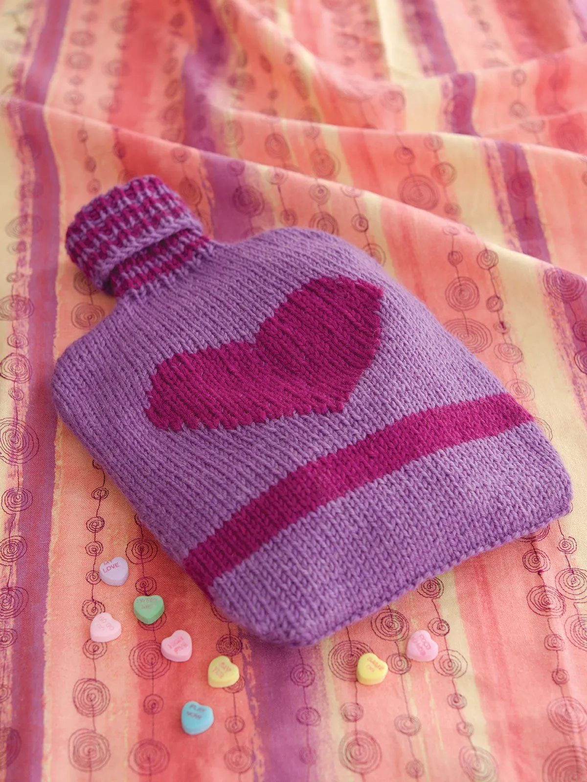 50 Knitted Gifts for Year-Round Giving: Designs for Every Season and Occasion Featuring Universal Yarn Deluxe Worsted
