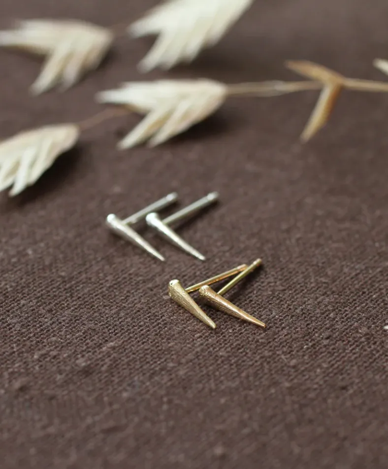 Catbrier Thorn Studs in 14k Gold