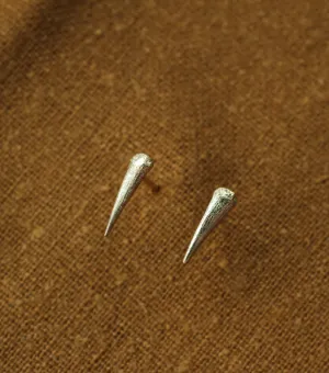 Catbrier Thorn Studs in 14k Gold