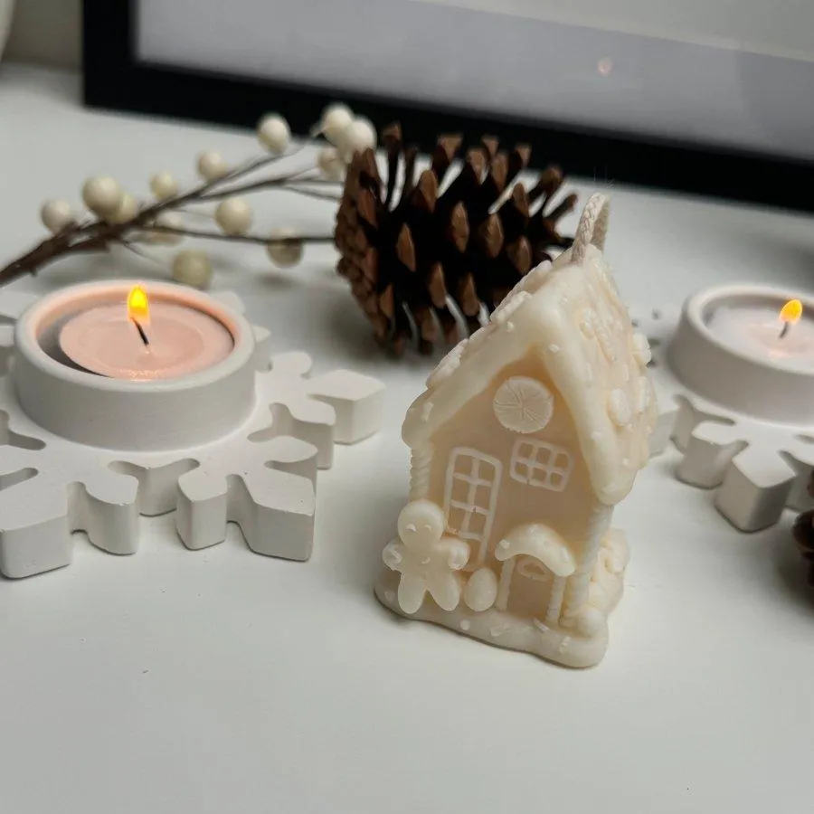 Gingerbread house Soy Wax Scented Candle | Christmas Home Decoration