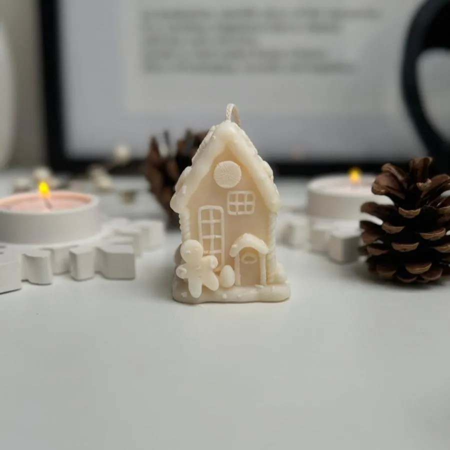 Gingerbread house Soy Wax Scented Candle | Christmas Home Decoration