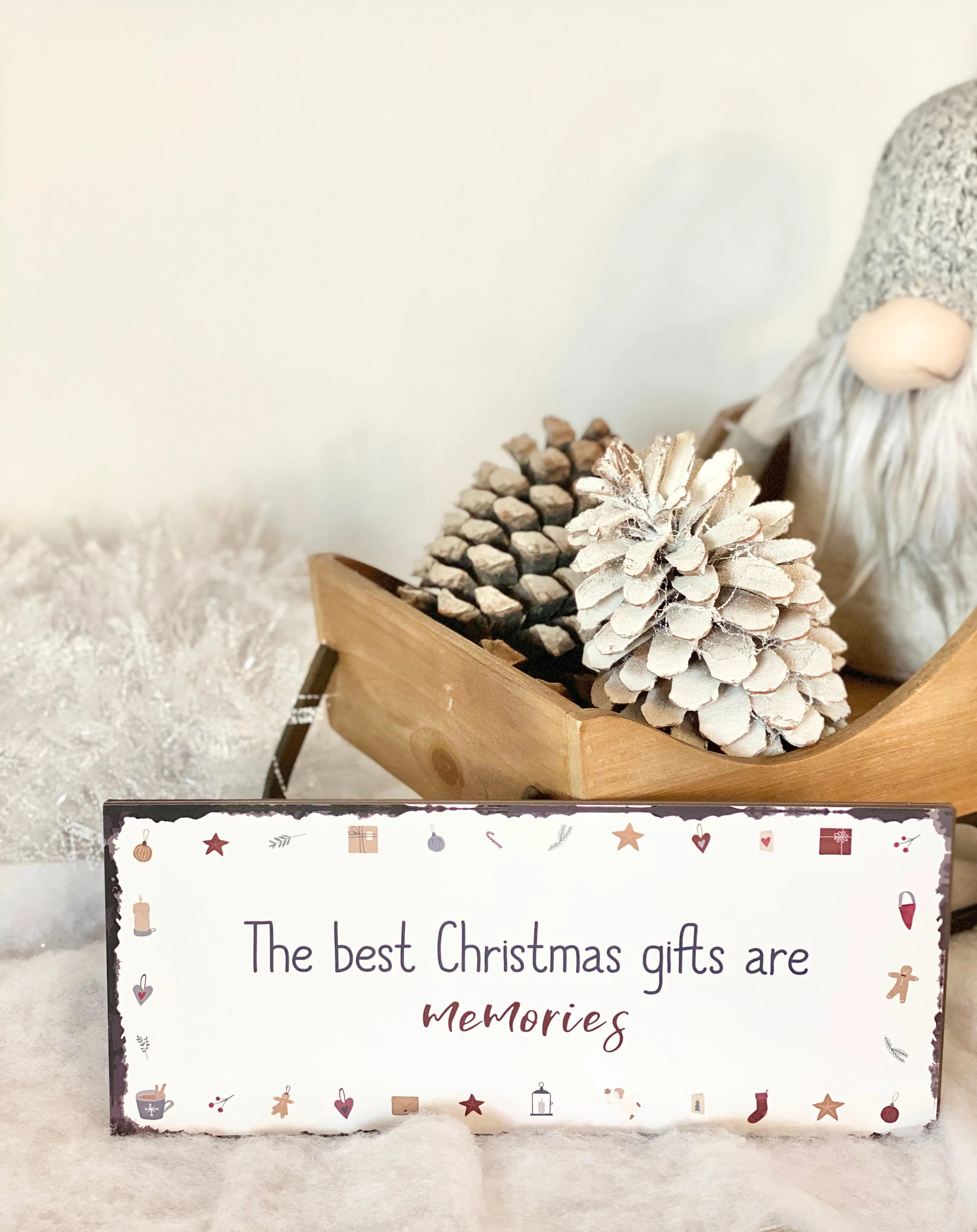 The best Christmas gifts are Memories - metal sign /plaque