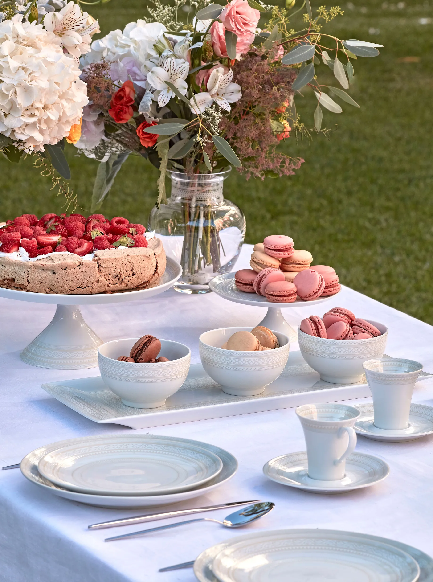 Vista Alegre Ivory Dinner Plate