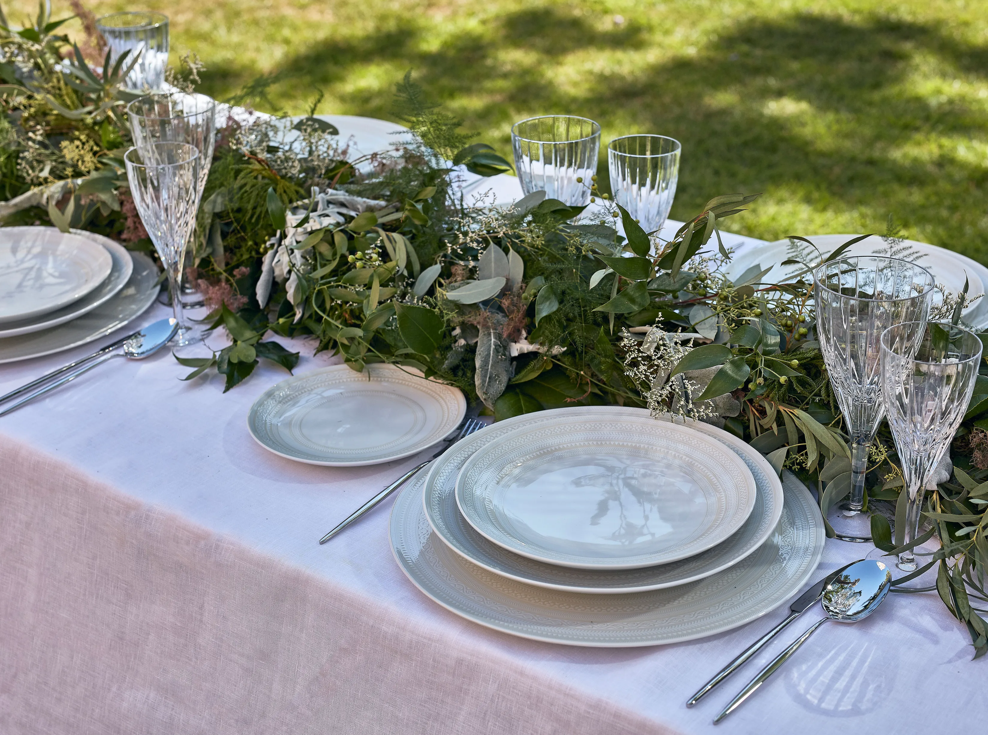 Vista Alegre Ivory Dinner Plate